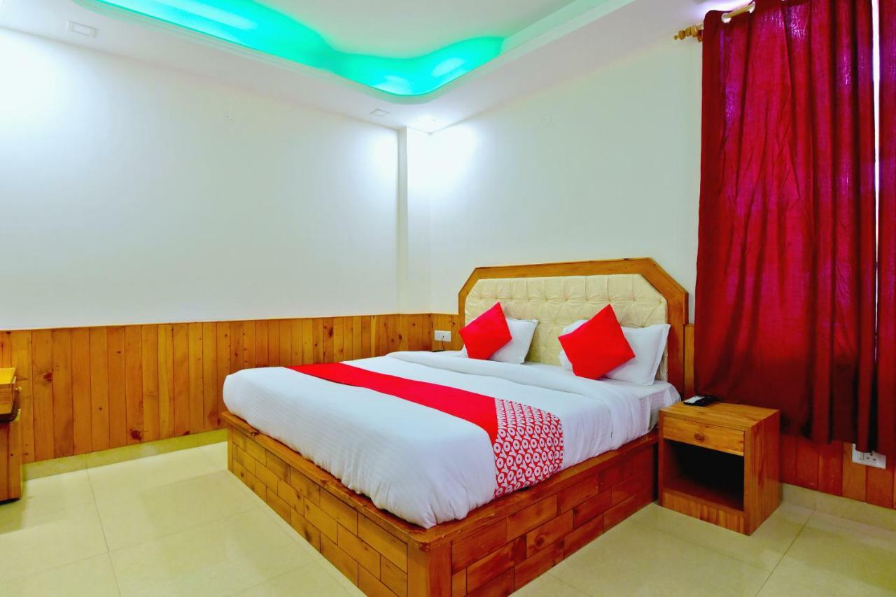 Oyo 38661 Hotel Apna Ghar Manāli Buitenkant foto