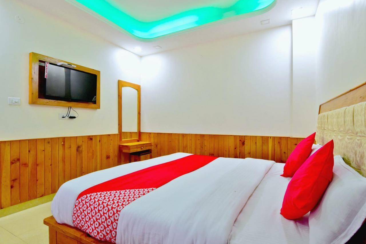 Oyo 38661 Hotel Apna Ghar Manāli Buitenkant foto